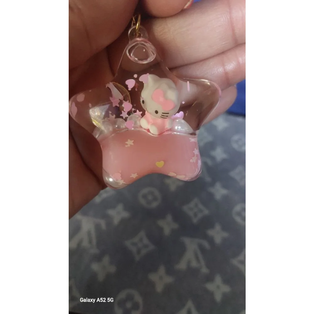 Star shape Hello Kitty snow globe Pink & White Keychain